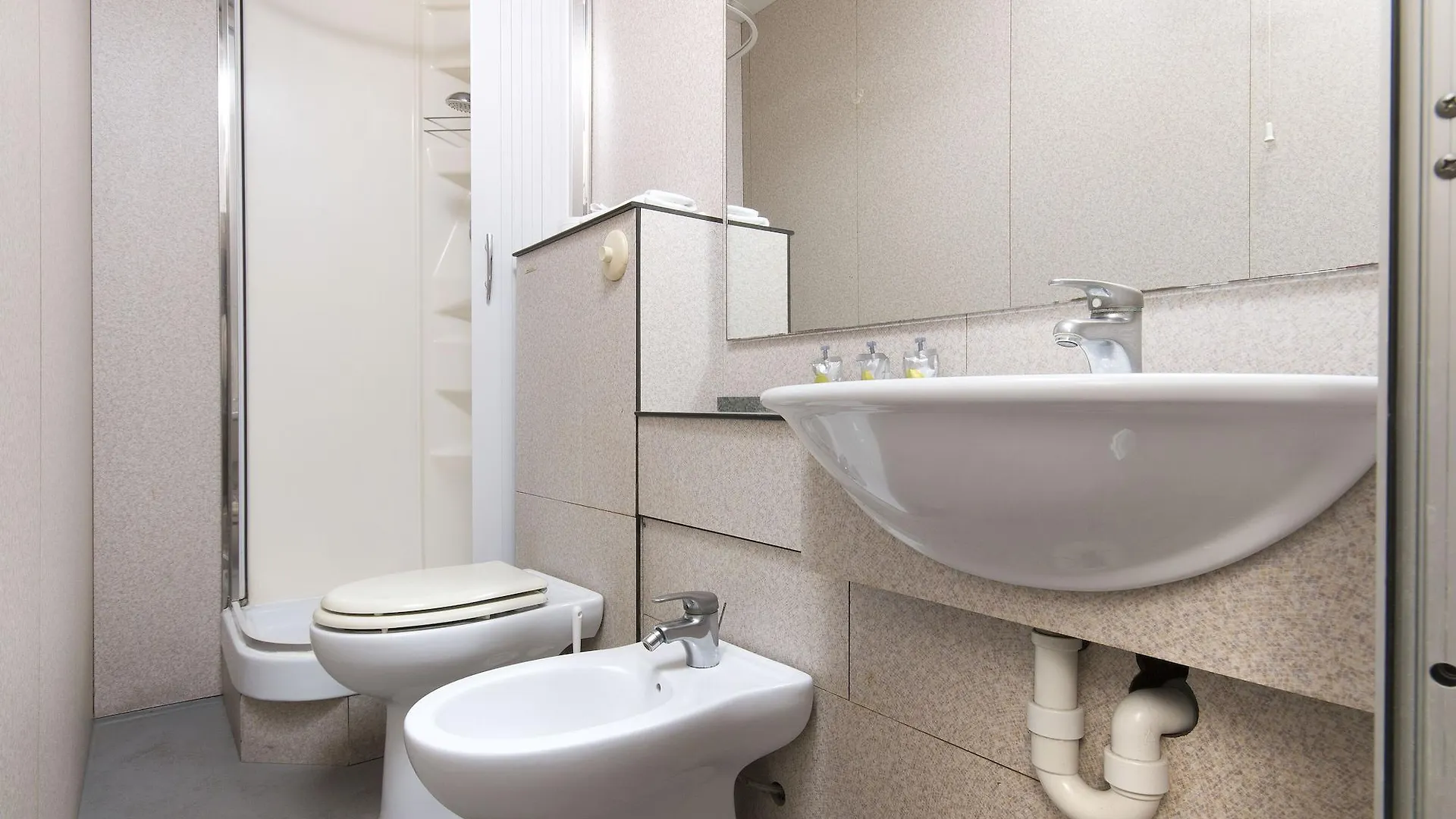 Hostel 7 Santi Firenze