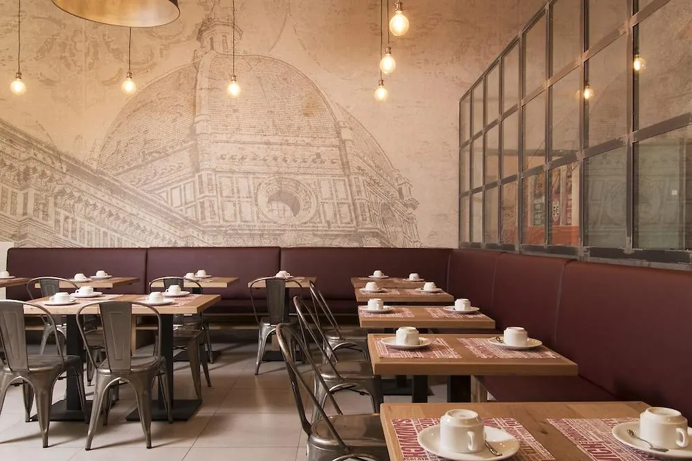Hostel 7 Santi Florence